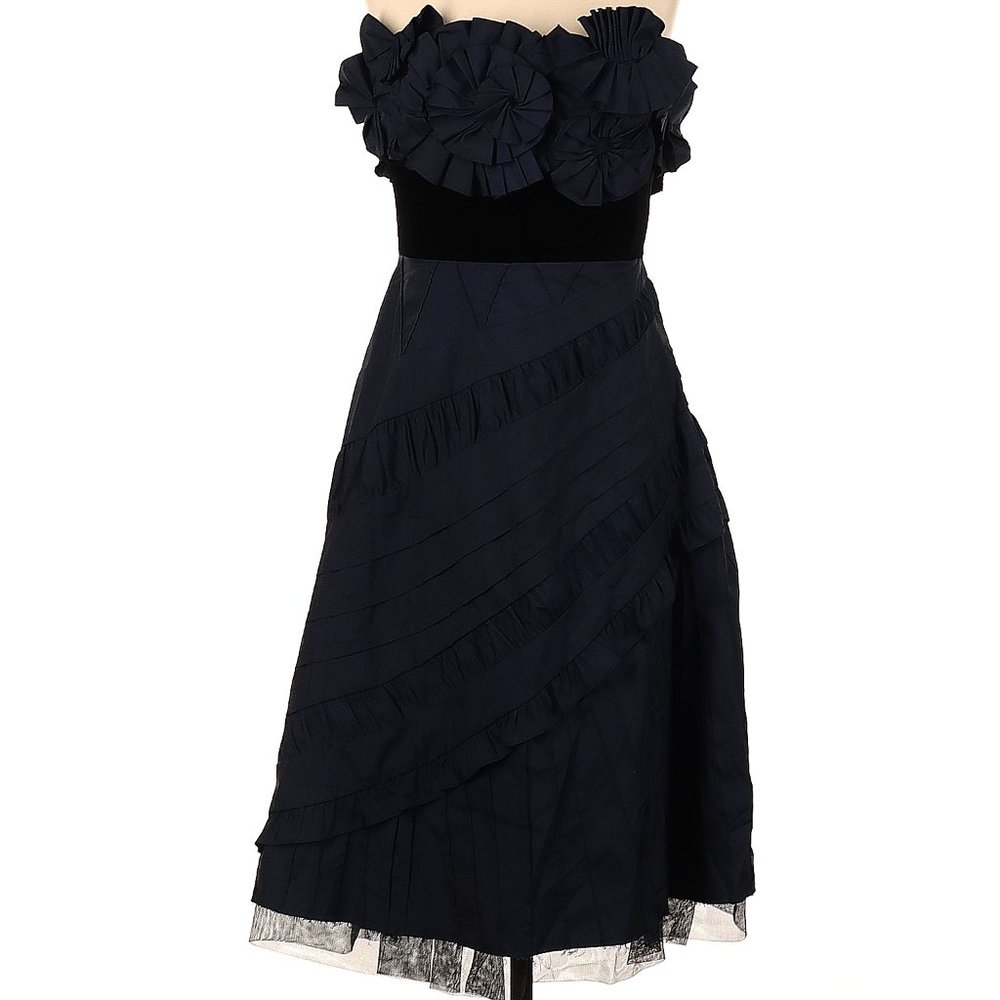 BCBGMAXAZRIA Strapless Lace-up Cocktail Dress